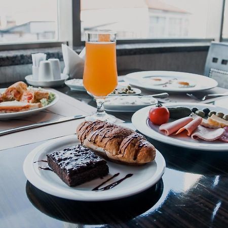 Iron Hotel Hokmeli Ngoại thất bức ảnh