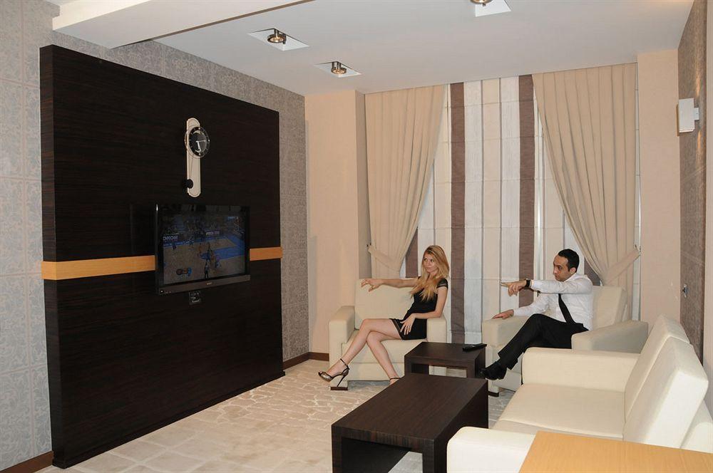 Iron Hotel Hokmeli Ngoại thất bức ảnh