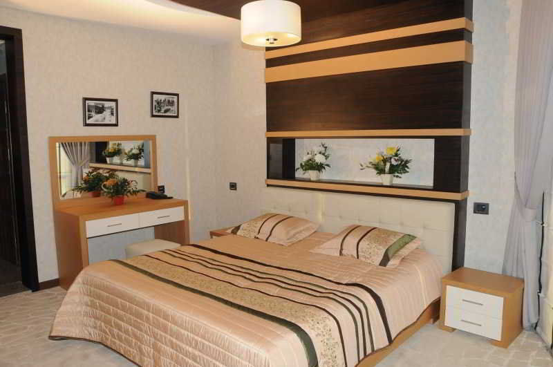 Iron Hotel Hokmeli Ngoại thất bức ảnh