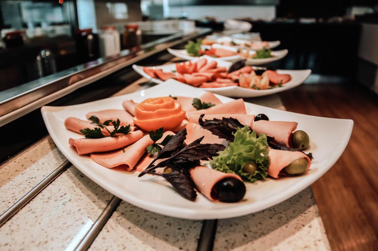 Iron Hotel Hokmeli Ngoại thất bức ảnh