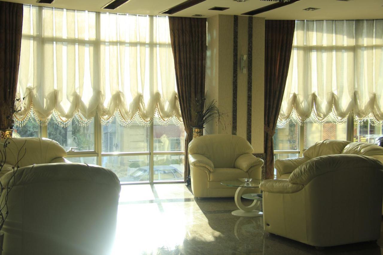 Iron Hotel Hokmeli Ngoại thất bức ảnh