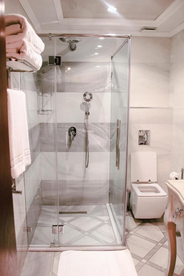 Iron Hotel Hokmeli Ngoại thất bức ảnh