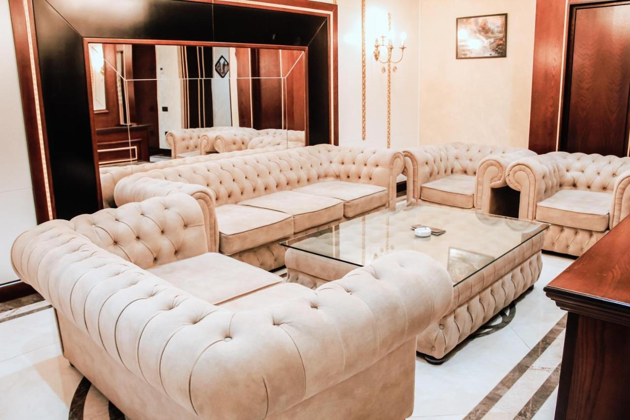 Iron Hotel Hokmeli Ngoại thất bức ảnh